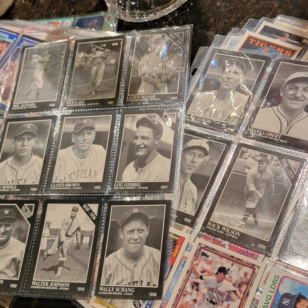 Baseball Cards 52 Pages - Picture 5 of 16